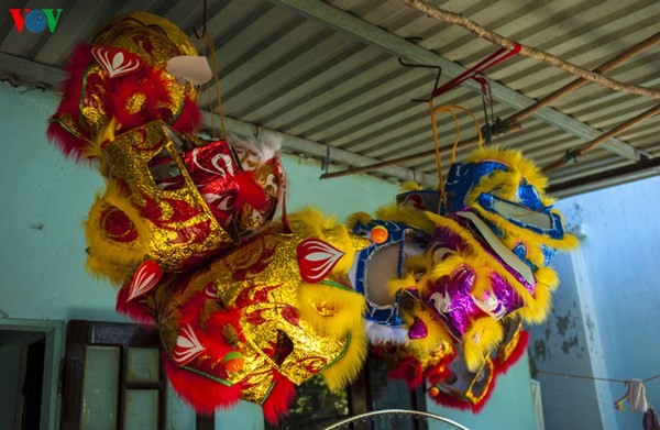 Unicorn head making booms ahead of full-moon festival - ảnh 10